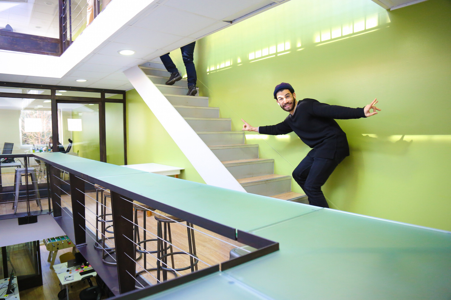 Bureaux de la startup CHARP : loft en triplex avec rooftop !