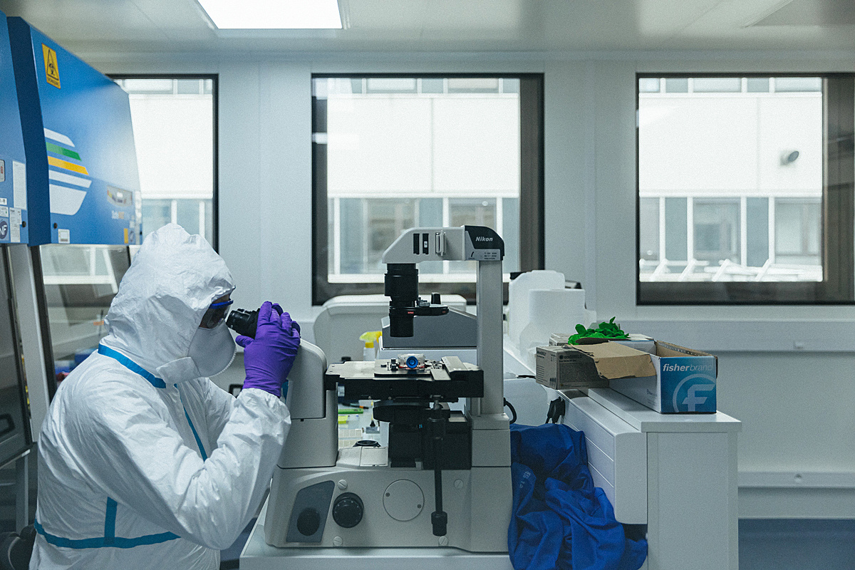 Coronavirus : zoom sur le métier de chercheur en médecine