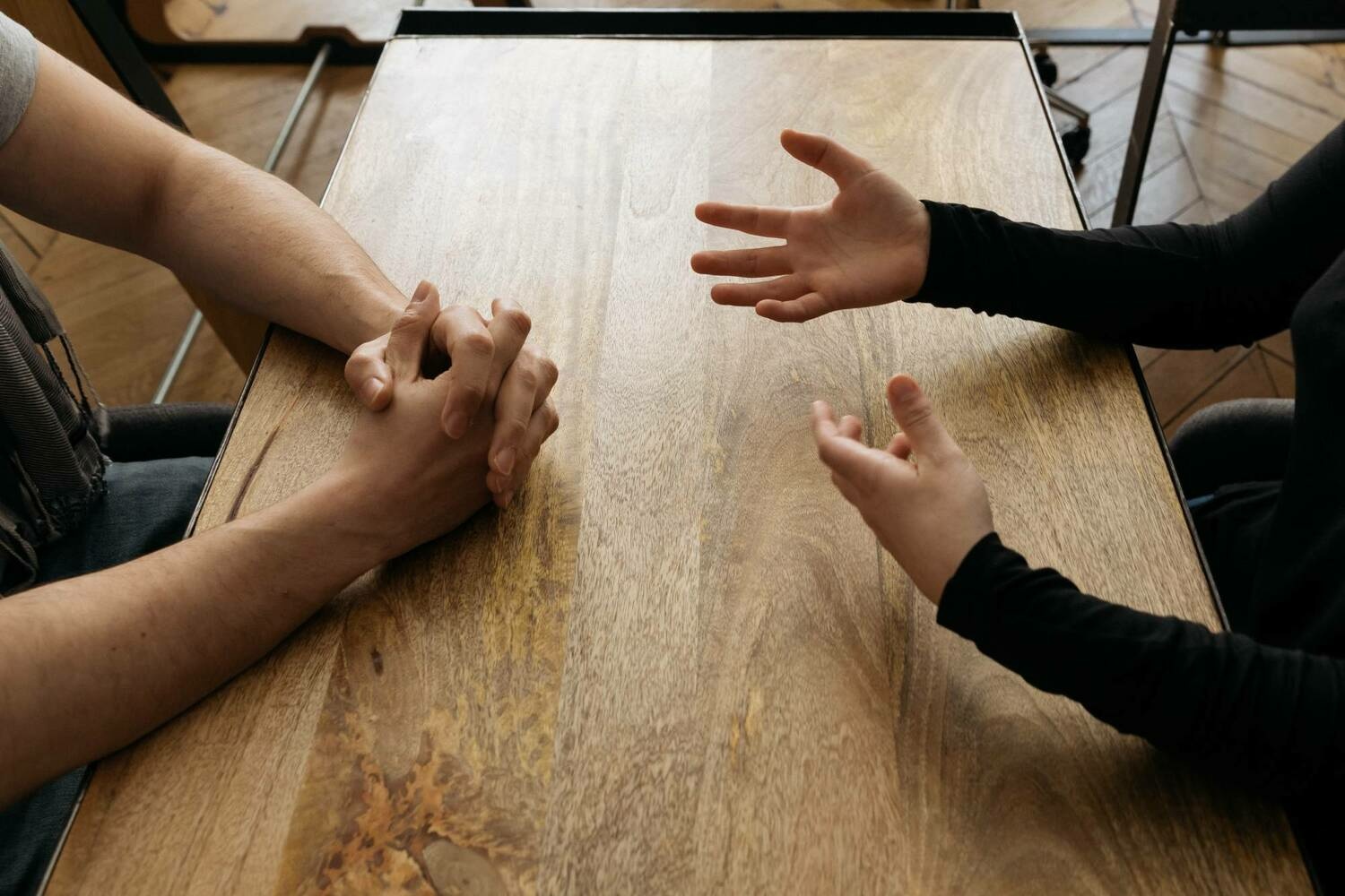 „Povedzte nám niečo o sebe!” Ako zvládnuť otázky na pohovore?