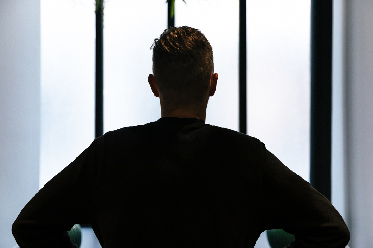 Isolement au travail : risques et issues possible