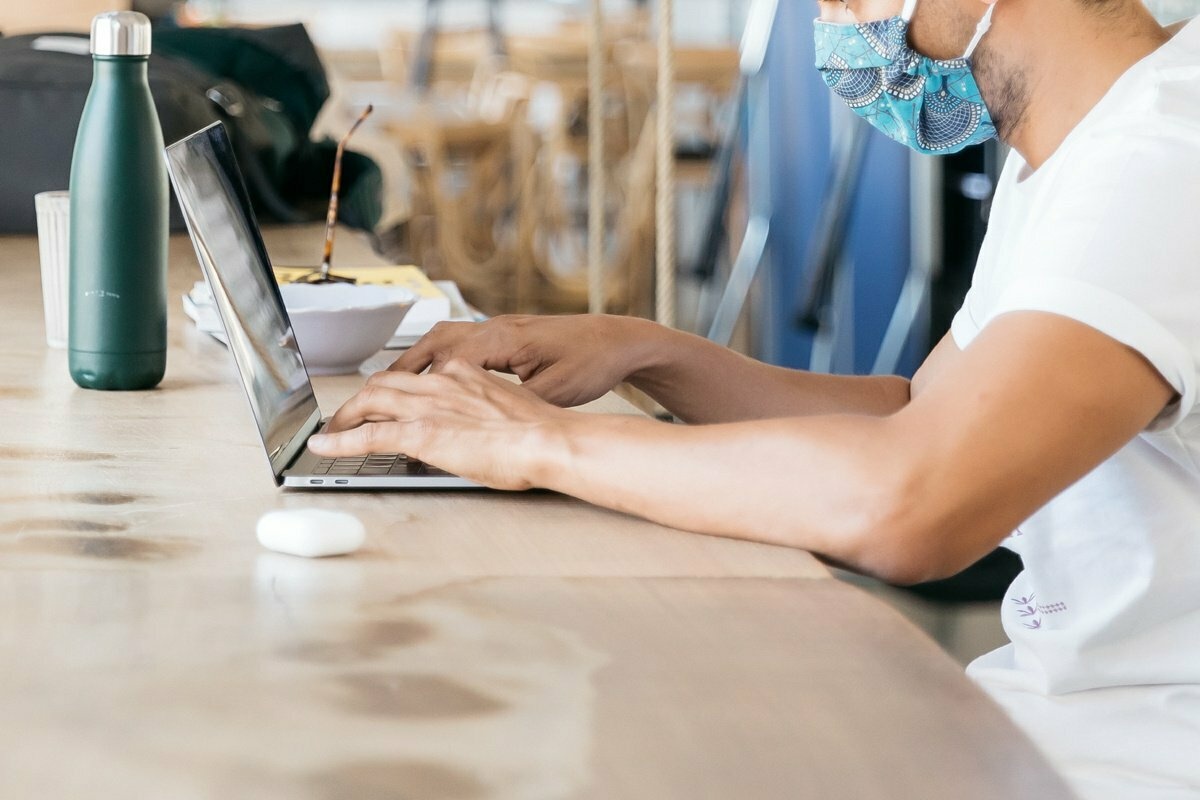Coronavirus: obligaciones de la empresa y derechos del trabajador Coronavirus: obligaciones de la empresa y derechos del trabajador