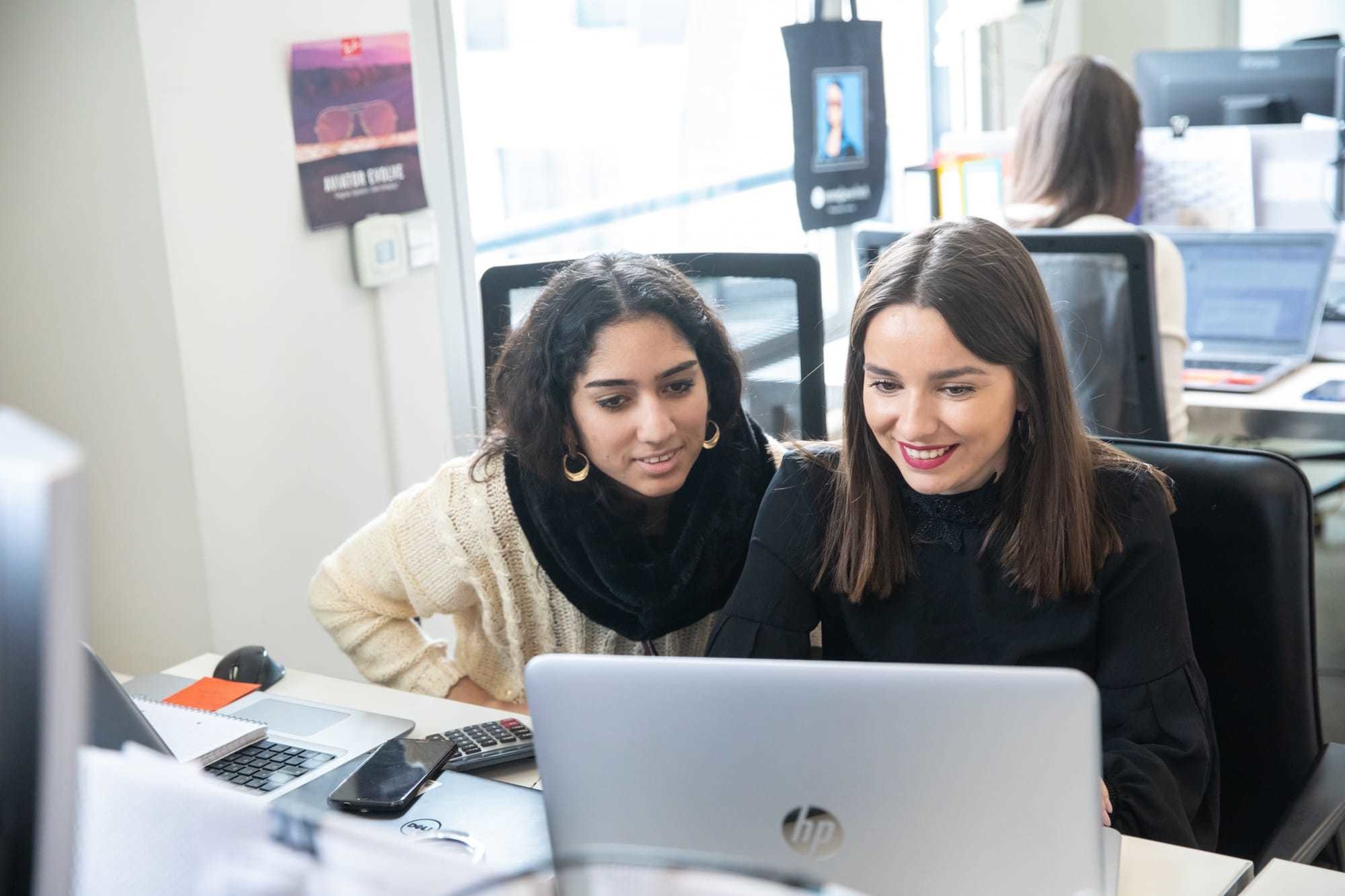 Hut VentesSunglass ère De Recrute Conseiller France VzGLSUMpq